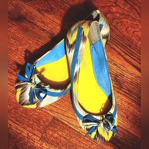 Charming Charlie Blue and Yellow Patterned Flats